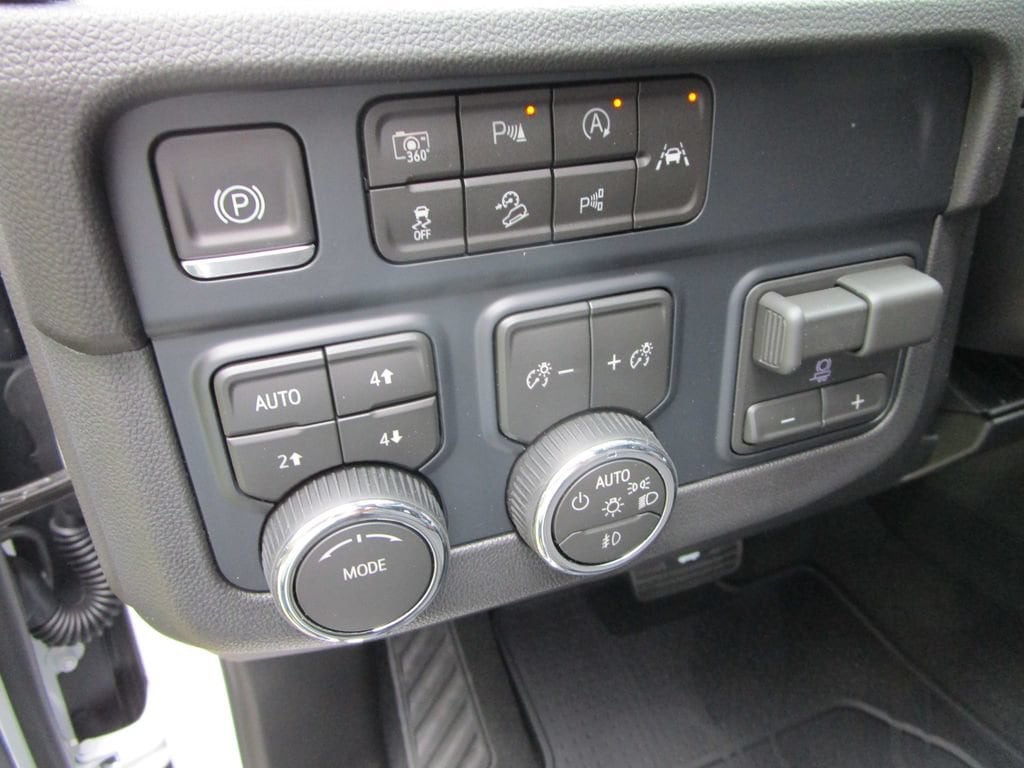 2026 Chevrolet Tahoe RST - Photo 30