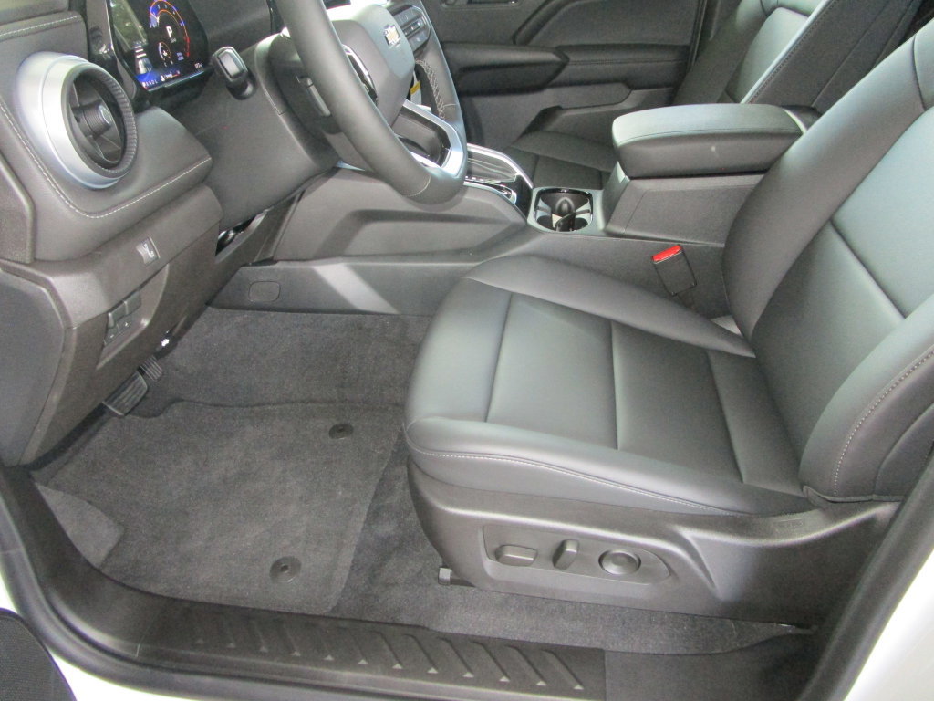 2026 Chevrolet Colorado LT - Photo 21