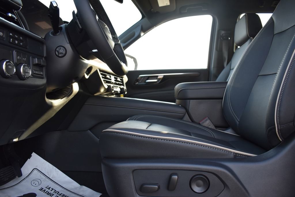 2026 Chevrolet Tahoe Premier - Photo 8