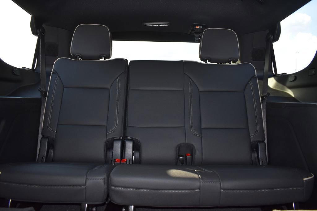 2026 Chevrolet Tahoe Premier - Photo 10