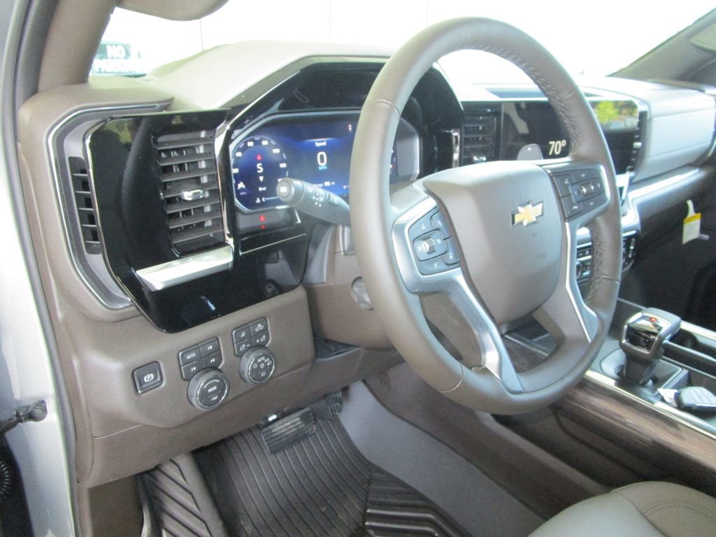 2026 Chevrolet Silverado 1500 LTZ - Photo 31