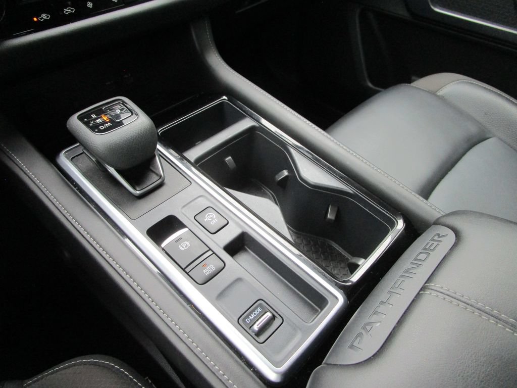 2024 Nissan Pathfinder SL - Photo 36