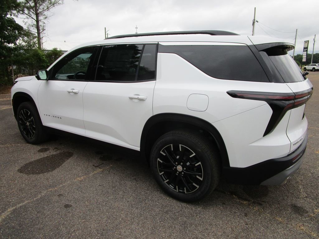 2026 Chevrolet Traverse photo 3