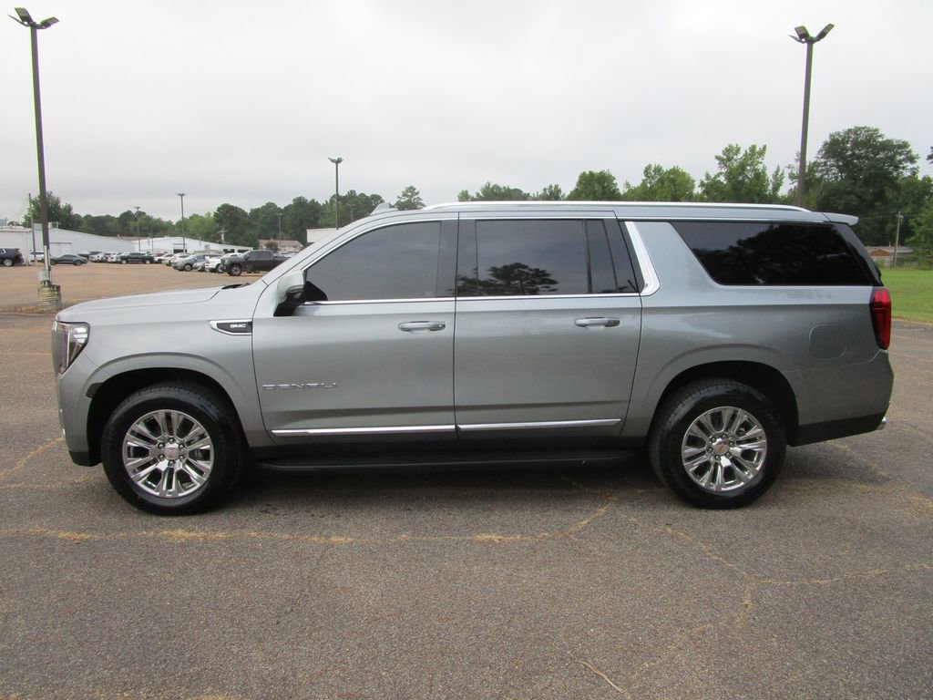 2023 Gmc Yukon XL Denali photo 2