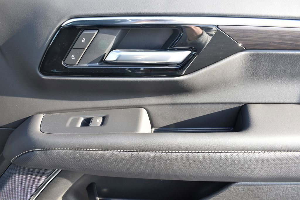 2026 Chevrolet Tahoe Premier - Photo 16