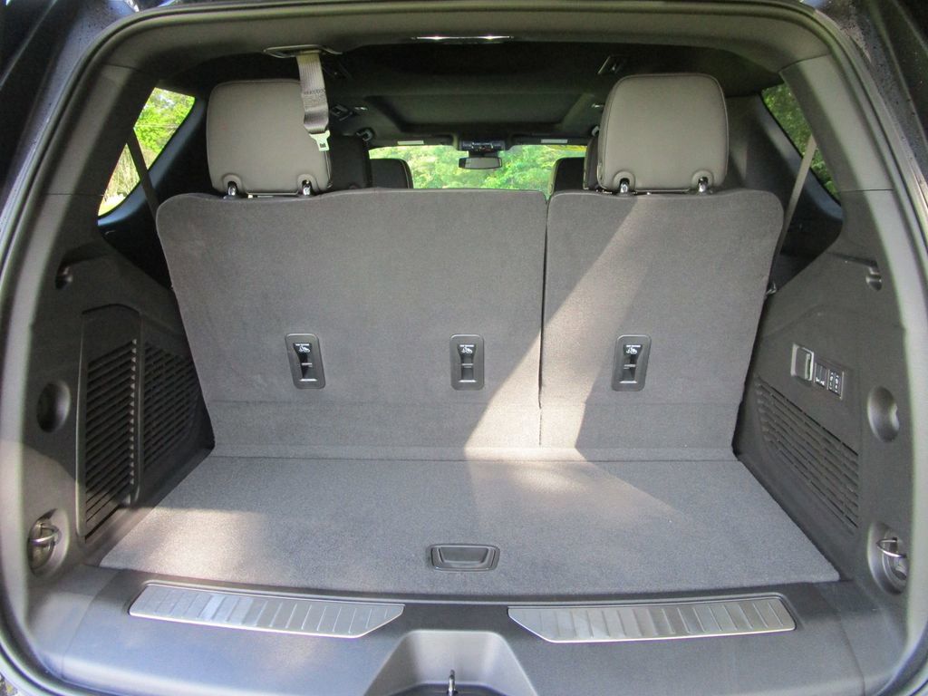 2026 Chevrolet Tahoe Premier - Photo 37