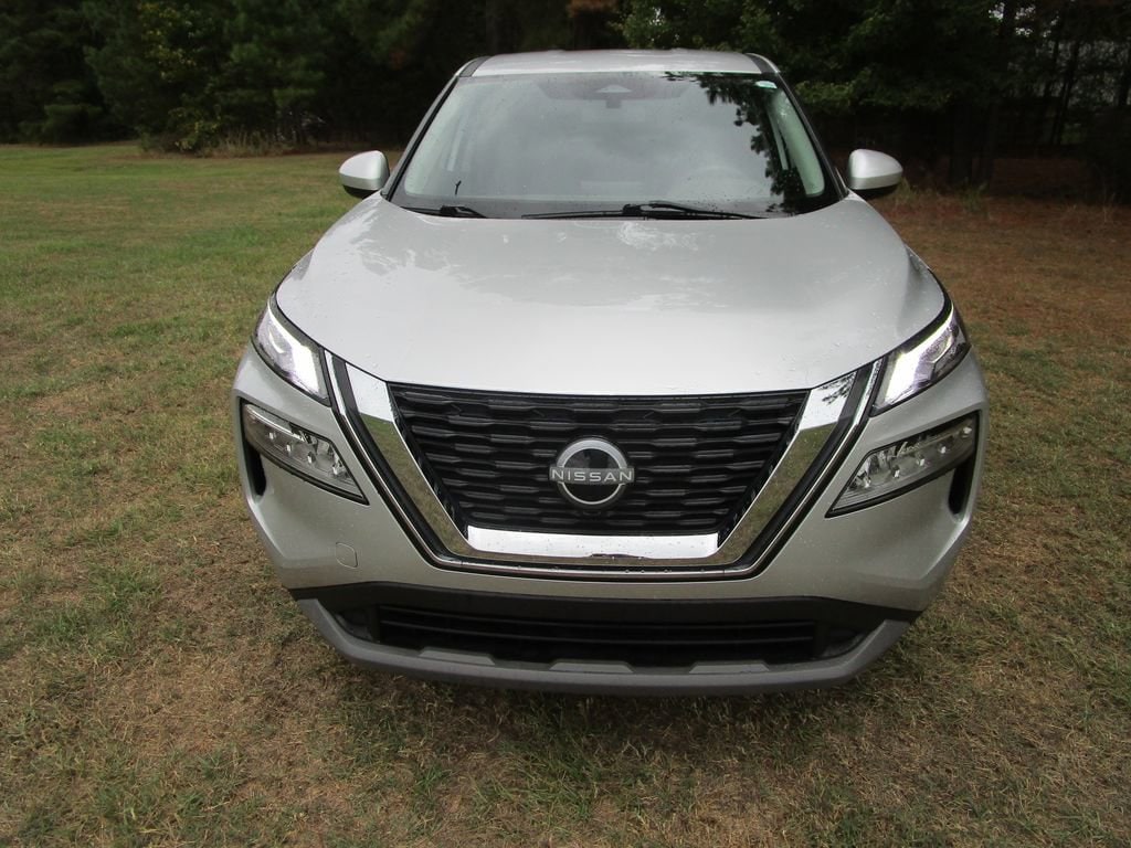Used 2023 Nissan Rogue SV SUV