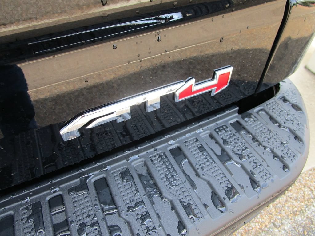 2026 GMC Sierra 1500 AT4 - Photo 14