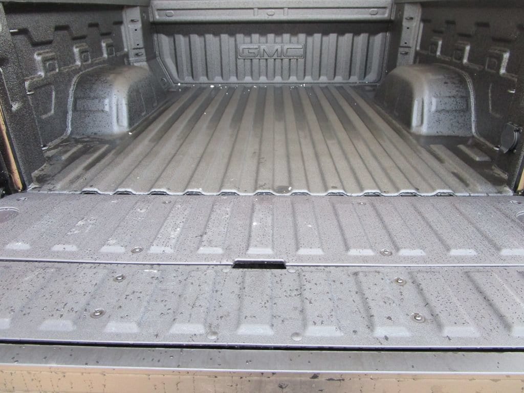 2026 GMC Sierra 1500 AT4 - Photo 18
