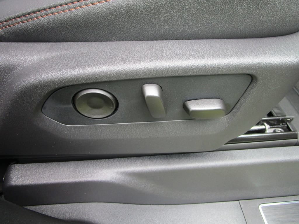 2026 GMC Sierra 1500 AT4 - Photo 30