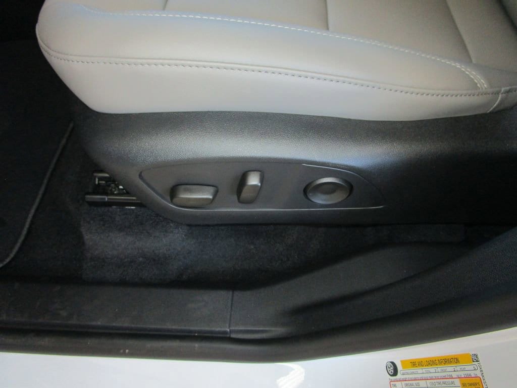 2026 GMC Acadia Elevation - Photo 22