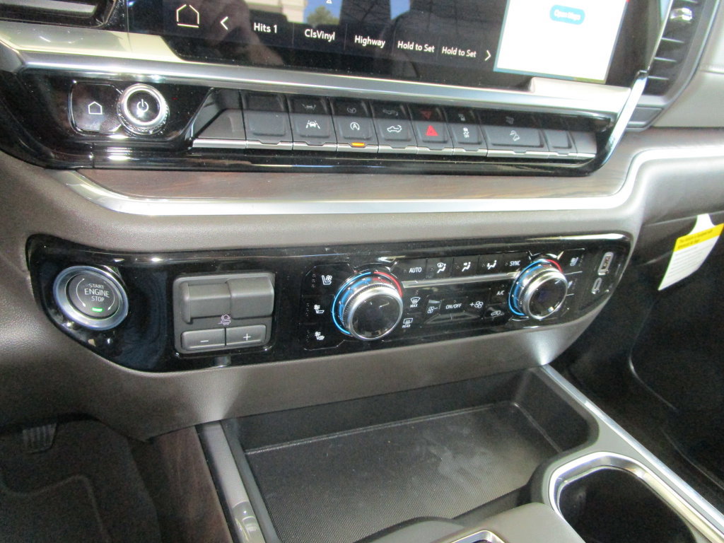 2026 GMC Sierra 1500 SLT - Photo 36