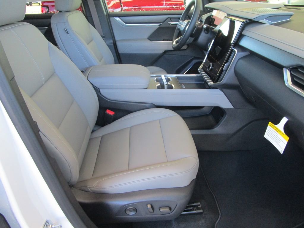 2026 GMC Acadia Elevation - Photo 28