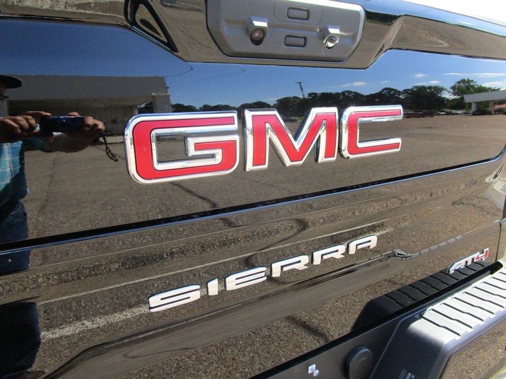 2026 GMC Sierra 1500 AT4 - Photo 14