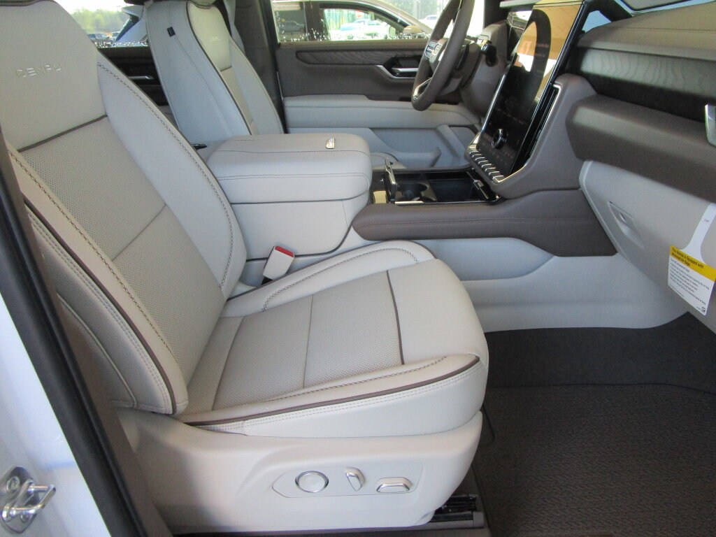 2026 GMC Yukon XL Denali - Photo 23