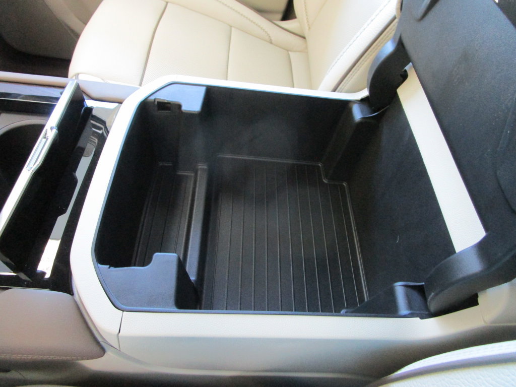 2026 GMC Yukon XL Denali - Photo 37