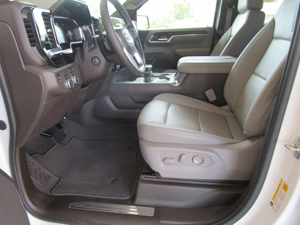 2026 GMC Sierra 1500 SLT - Photo 28