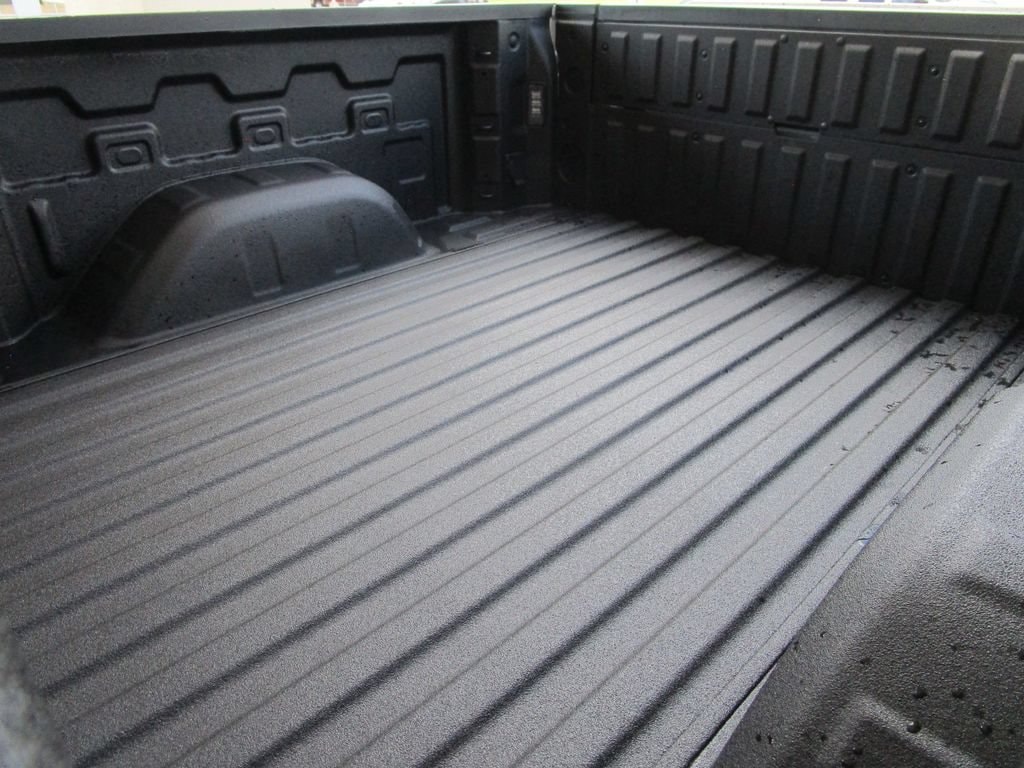 2026 GMC Sierra 1500 AT4 - Photo 17