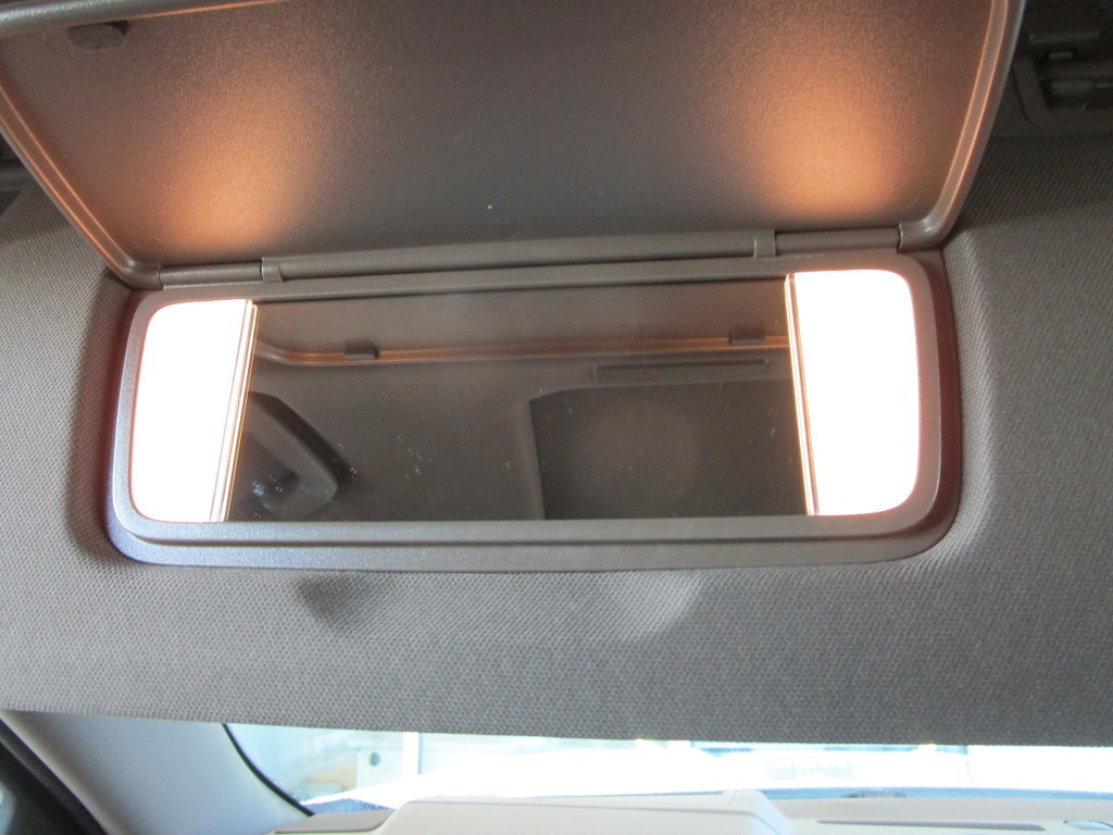 2026 GMC Yukon XL Denali - Photo 42