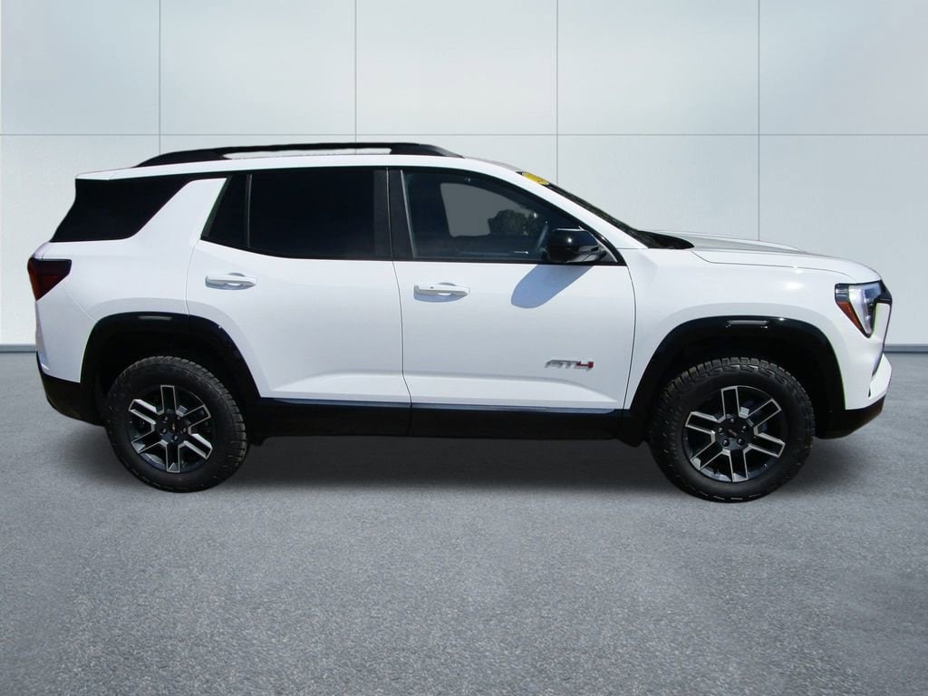 2026 GMC Terrain AT4 - Photo 7