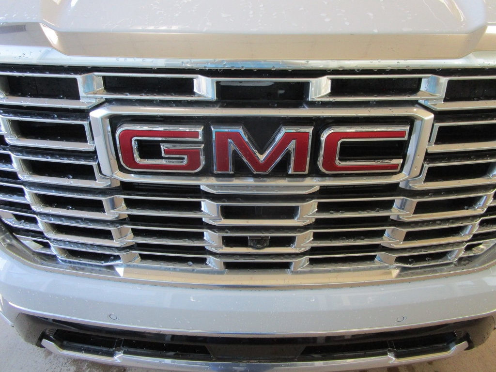 2026 GMC Yukon XL Denali - Photo 27