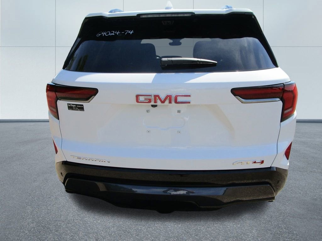 2026 GMC Terrain AT4 - Photo 9