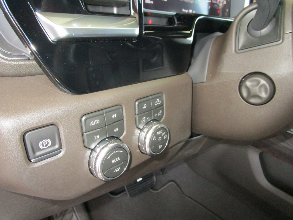 2026 GMC Sierra 1500 SLT - Photo 31