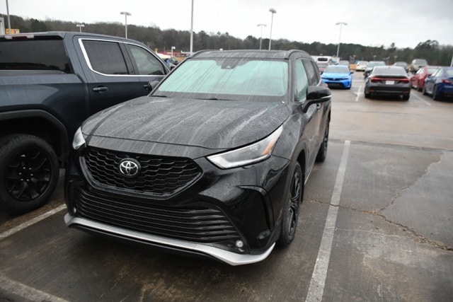 2023 Toyota Highlander XSE's photo