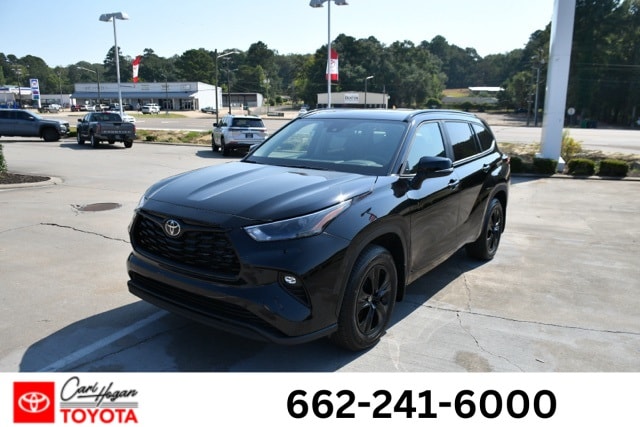 2025 Toyota Highlander XLE Nightshade's photo