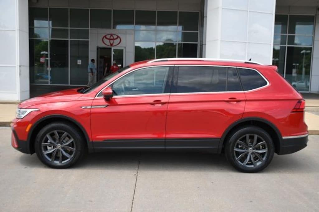 Used 2023 Volkswagen Tiguan 2.0T SE SUV