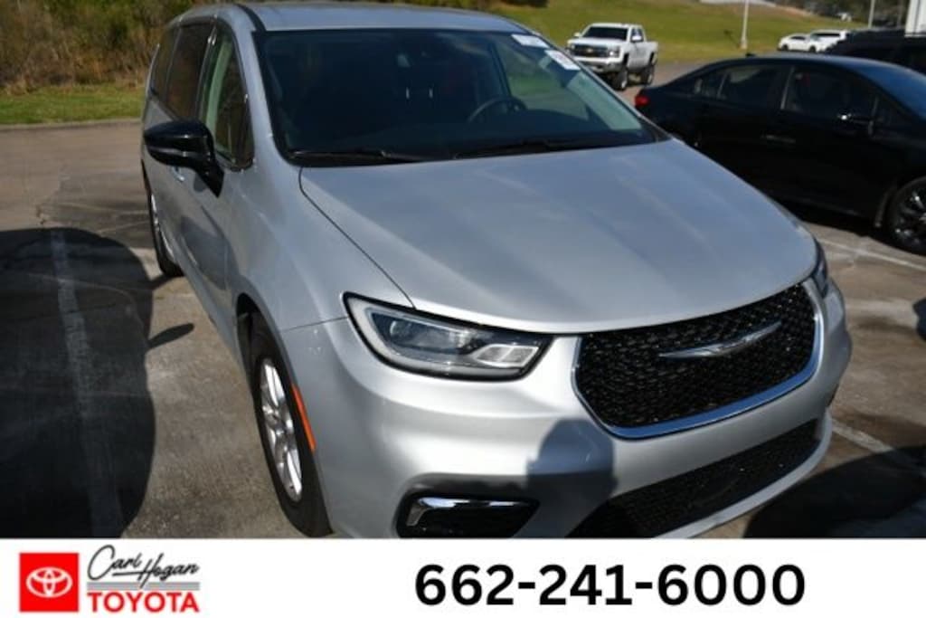 Used 2024 Chrysler Pacifica Touring L Van Passenger Van