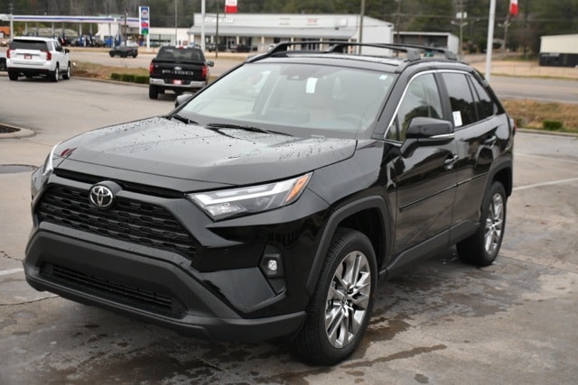 2025 Toyota RAV4 XLE Premium's photo