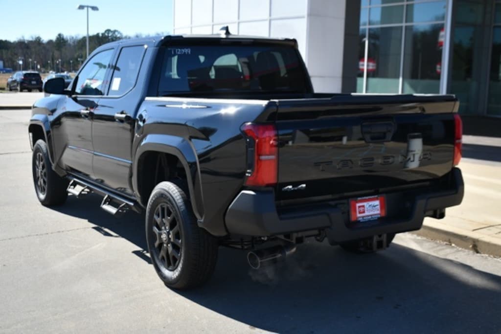New 2026 Toyota Tacoma SR Truck Double Cab