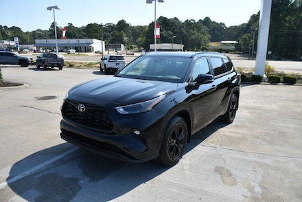 2025 Toyota Highlander Hybrid XLE SUV 2025 Toyota Highlander Hybrid XLE SUV
