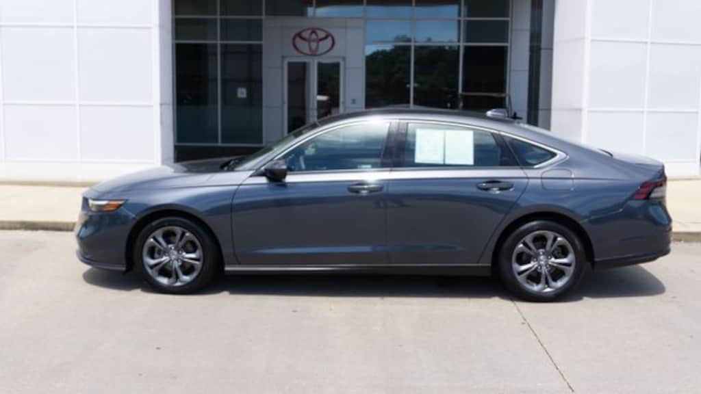 Used 2023 Honda Accord EX Sedan