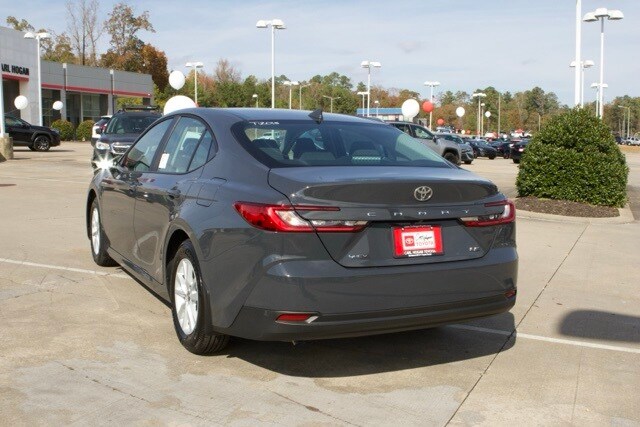 2026 Toyota Camry LE photo 3