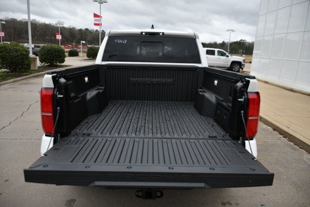2026 Toyota Tacoma TRD Off Road - Photo 9
