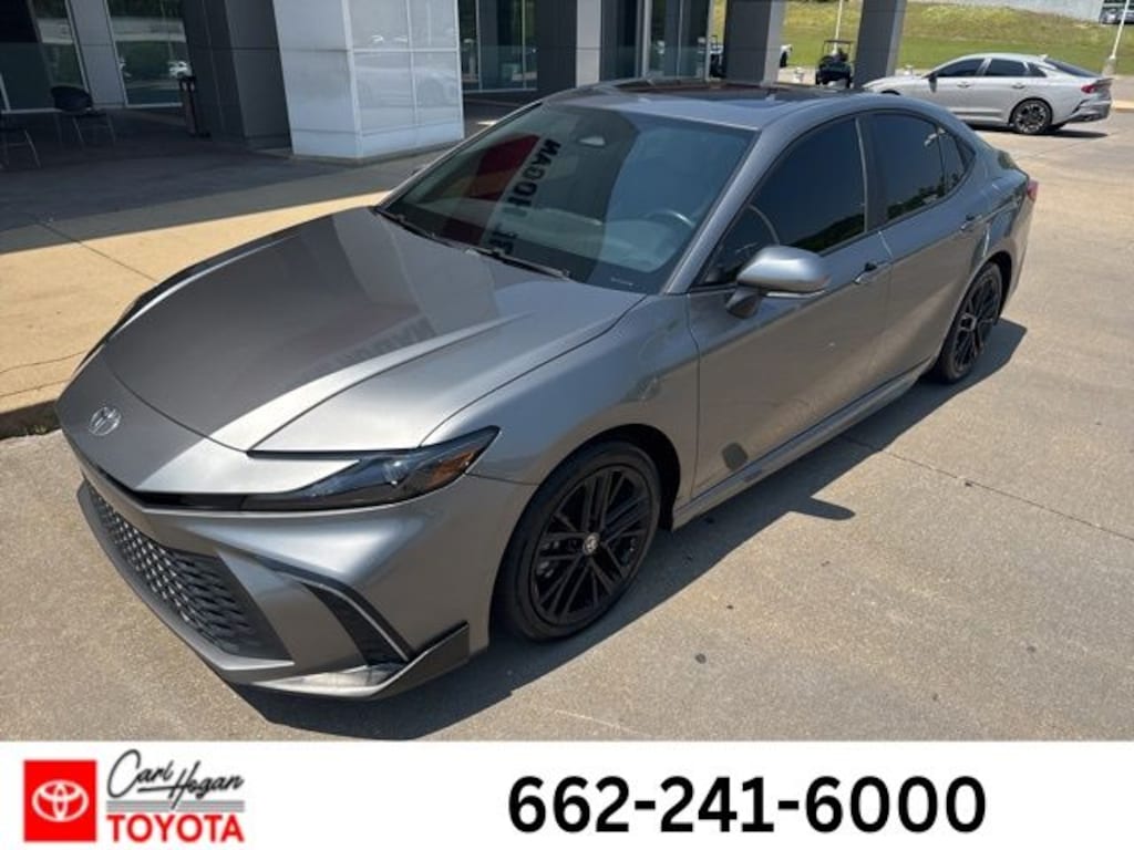 Used 2025 Toyota Camry SE Sedan