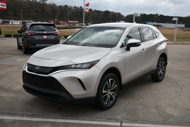 2021 Toyota Venza LE's photo