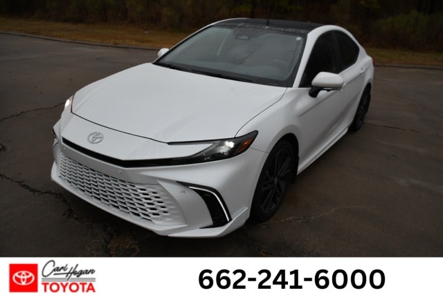 2025 Toyota Camry XSE's photo