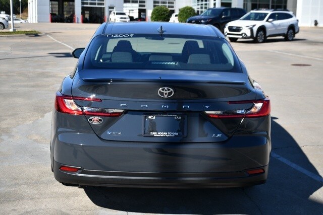 2026 Toyota Camry LE photo 3
