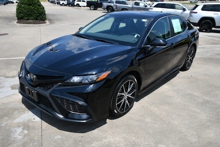 2024 Toyota Camry SE Sedan