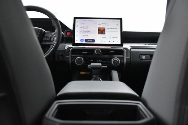 2026 Toyota Tacoma TRD Off Road - Photo 11