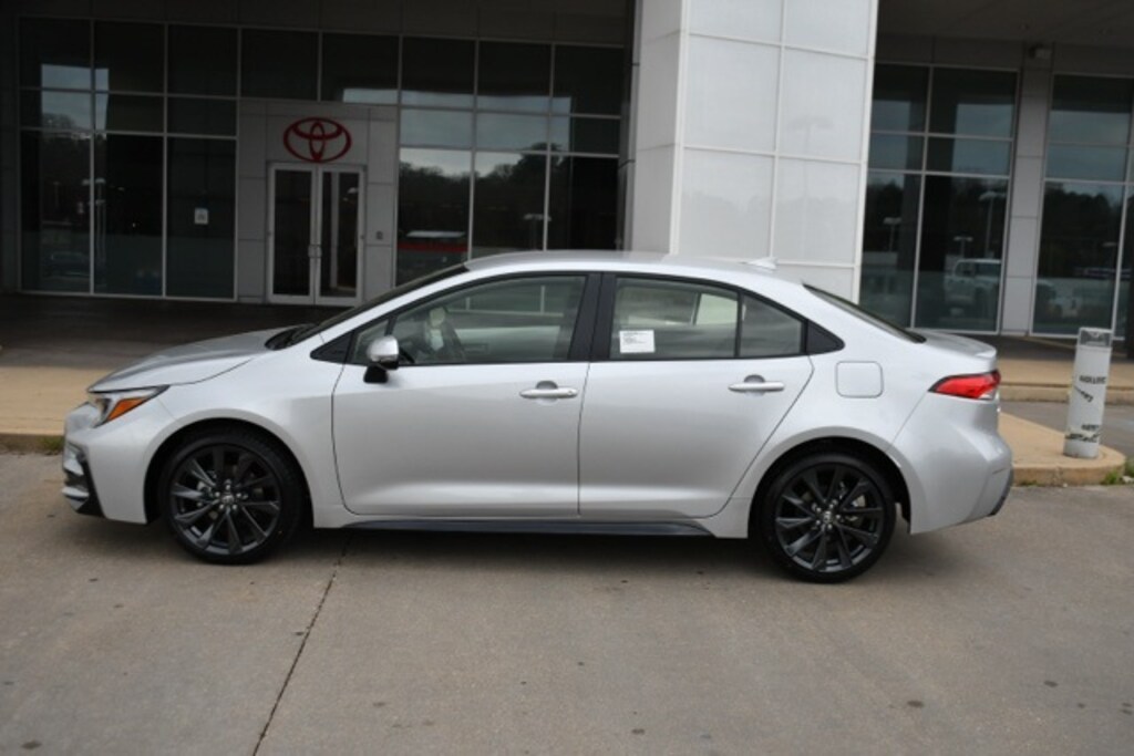 New 2026 Toyota Corolla Hybrid SE Sedan