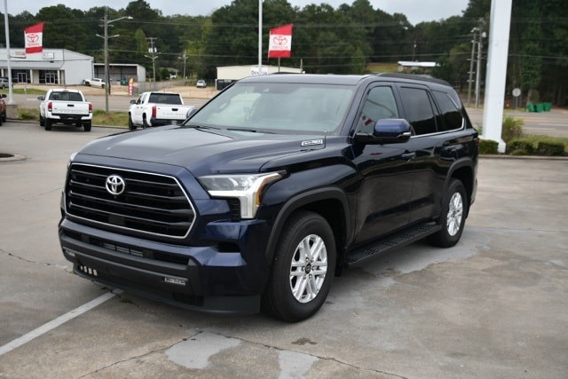 2025 Toyota Sequoia SR5's photo