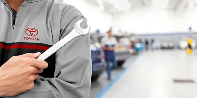 Toyota service at Carl Hogan Toyota near Columbus