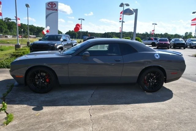 Low mileage Used Dodge Challenger at Carl Hogan Toyota