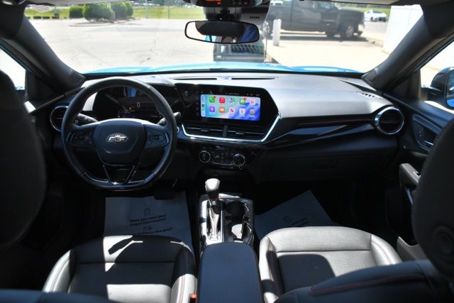 2025 Chevrolet Trax RS - Photo 12