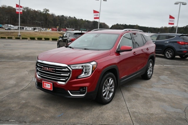 2024 GMC Terrain SLT's photo
