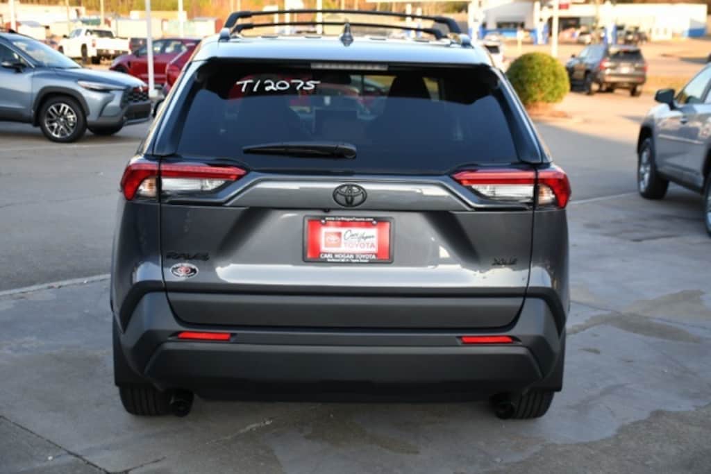 New 2025 Toyota RAV4 XLE SUV